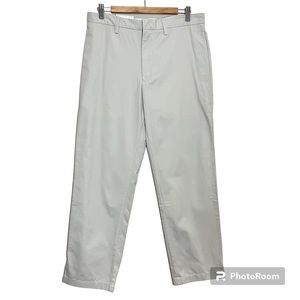 NWT Banana Republic Factory Straight Fit Gavin Chino - Cream